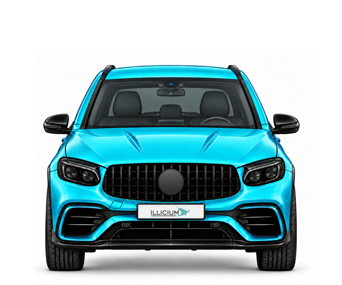 GLC X253 SUV · AMG63 S · Vorfacelift – Fahrzeugillustration in Türkis Metallic, schwarze Anbauteile, neutrale Emblemform und ILLICIUM-Kennzeichen