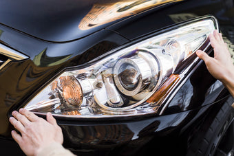 compare product Aus- & Einbau-Service am Fahrzeug