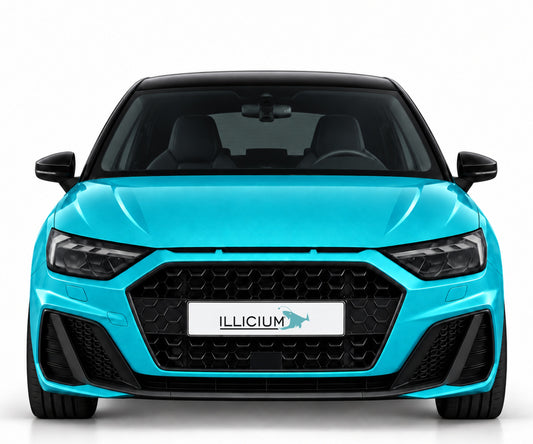 Audi A1 GB Sportback S line – Türkis Metallic mit schwarzer Front und ILLICIUM-Kennzeichen