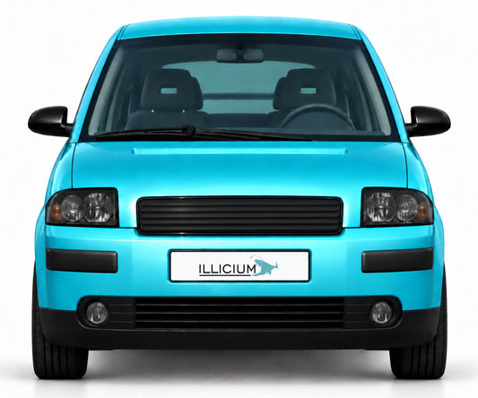 Audi A2 8Z mit gerippter Serviceklappe – Türkis Metallic mit ILLICIUM-Kennzeichen