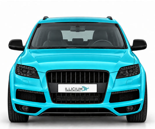 Audi Q7 4L – Frontansicht in Türkis Metallic mit ILLICIUM-Kennzeichen