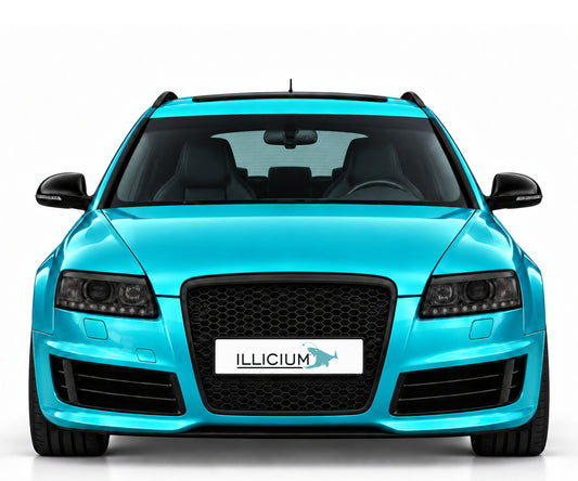 Audi RS6 C6 – Frontansicht in Türkis Metallic mit ILLICIUM-Kennzeichen