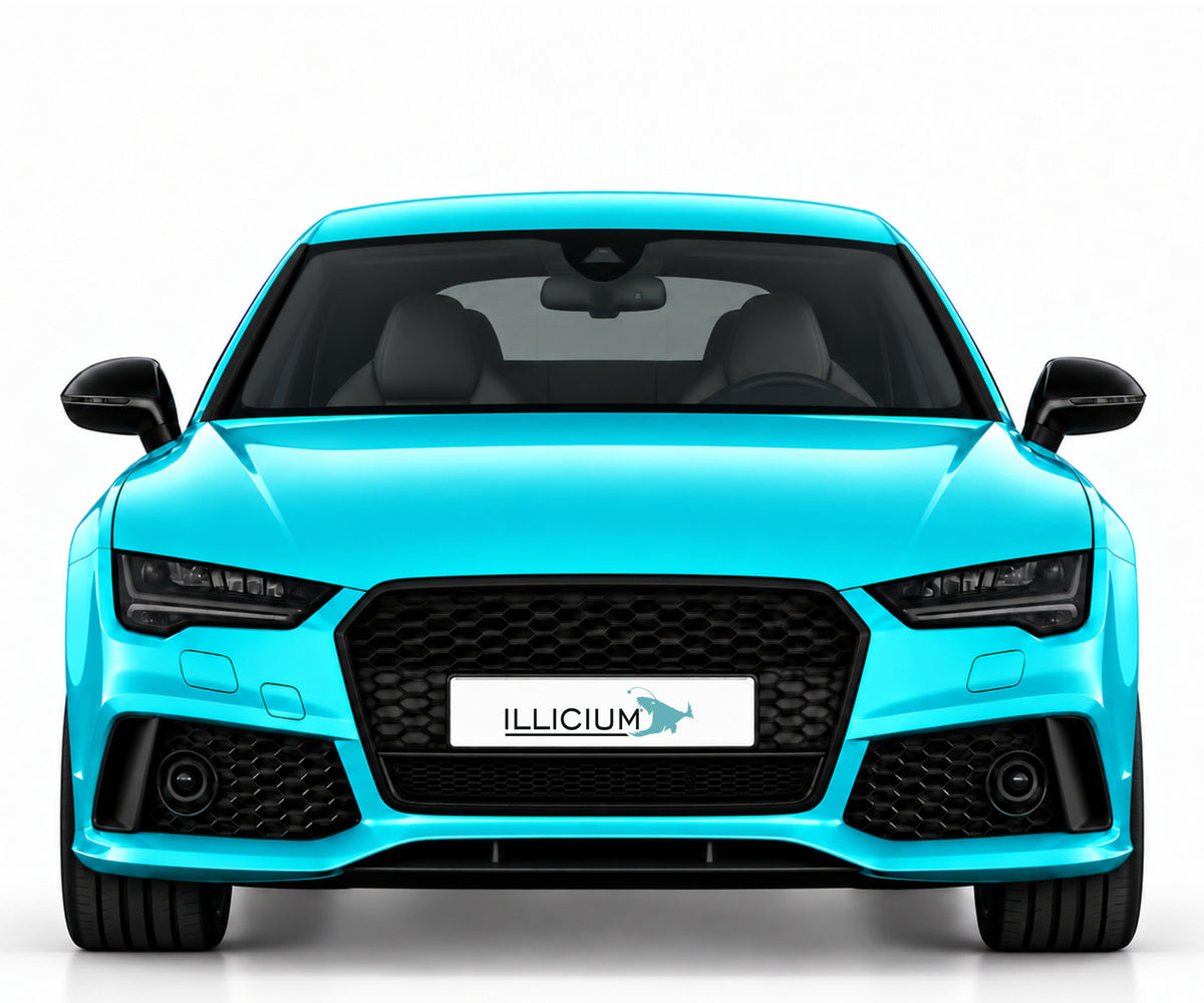 Audi RS7 C7 – Frontansicht in Türkis Metallic mit ILLICIUM-Kennzeichen
