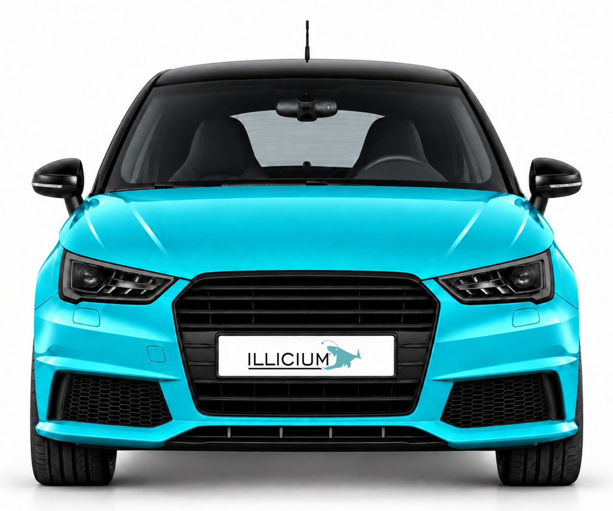 Audi S1 8X – Facelift-Front in Türkis Metallic mit ILLICIUM-Kennzeichen