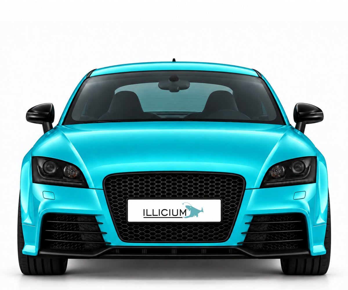 Audi TTRS 8J – Frontansicht in Türkis Metallic mit ILLICIUM-Kennzeichen
