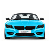 BMW Z4 E89 · Vorfacelift – Frontansicht in Türkis Metallic mit schwarzen Anbauteilen, dunklen ausgeschalteten Leuchten und Original-ILLICIUM-Kennzeichen