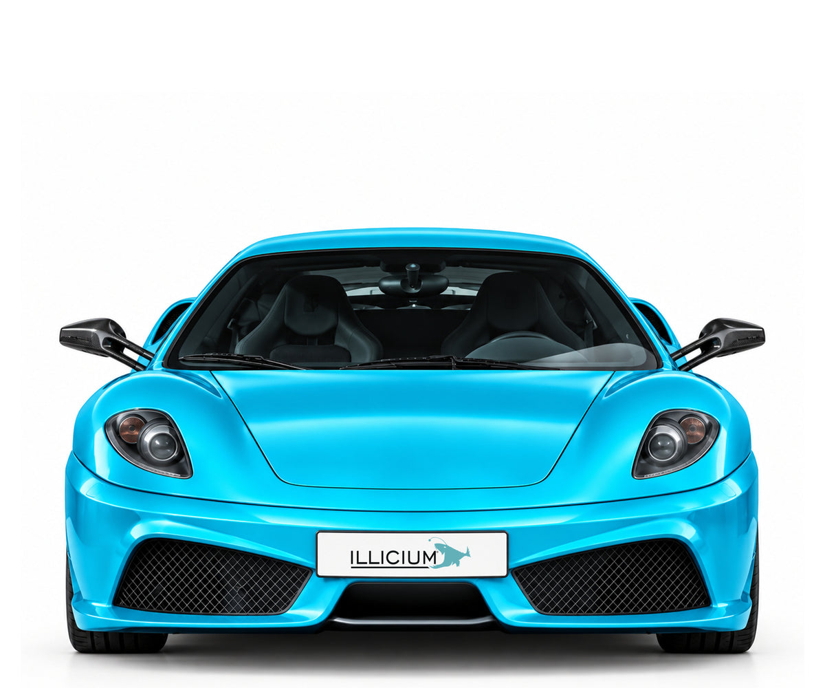 Ferrari 430 Scuderia – Frontansicht in Türkis Metallic mit Original-ILLICIUM-Kennzeichen; Produktillustration
