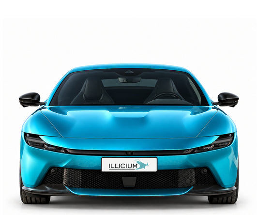 Ferrari Amalfi Coupé – Frontansicht in Türkis Metallic mit Original-ILLICIUM-Kennzeichen; Produktillustration