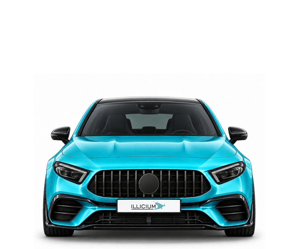 W177 · VFL – Fahrzeugillustration in Türkis Metallic, schwarze Anbauteile, neutrale Emblemform und ILLICIUM-Kennzeichen