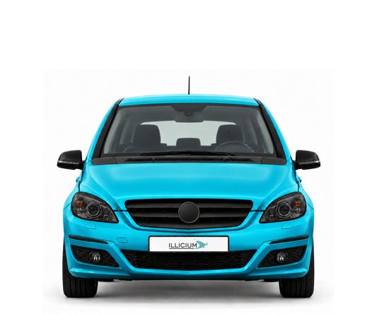 W245 · Facelift · 2008–2011 – Fahrzeugillustration in Türkis Metallic, schwarze Anbauteile, neutrale Emblemform und ILLICIUM-Kennzeichen