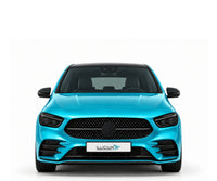 W247 · AMG Line Facelift · ab 2023 – Fahrzeugillustration in Türkis Metallic, schwarze Anbauteile, neutrale Emblemform und ILLICIUM-Kennzeichen