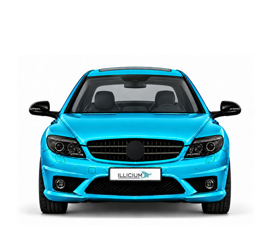 CL C216 · CL63 AMG · Vorfacelift2007 – Fahrzeugillustration in Türkis Metallic, schwarze Anbauteile, neutrale Emblemform und ILLICIUM-Kennzeichen