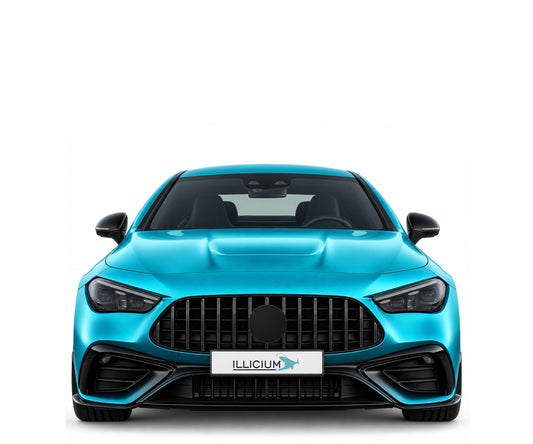 C236 · CLE53 AMG · ab2024 – Fahrzeugillustration in Türkis Metallic, schwarze Anbauteile, neutrale Emblemform und ILLICIUM-Kennzeichen