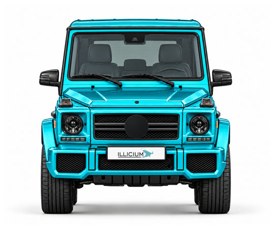 W463 · G63 AMG · 2012–2018 – Fahrzeugillustration in Türkis Metallic, schwarze Anbauteile, neutrale Emblemform und ILLICIUM-Kennzeichen