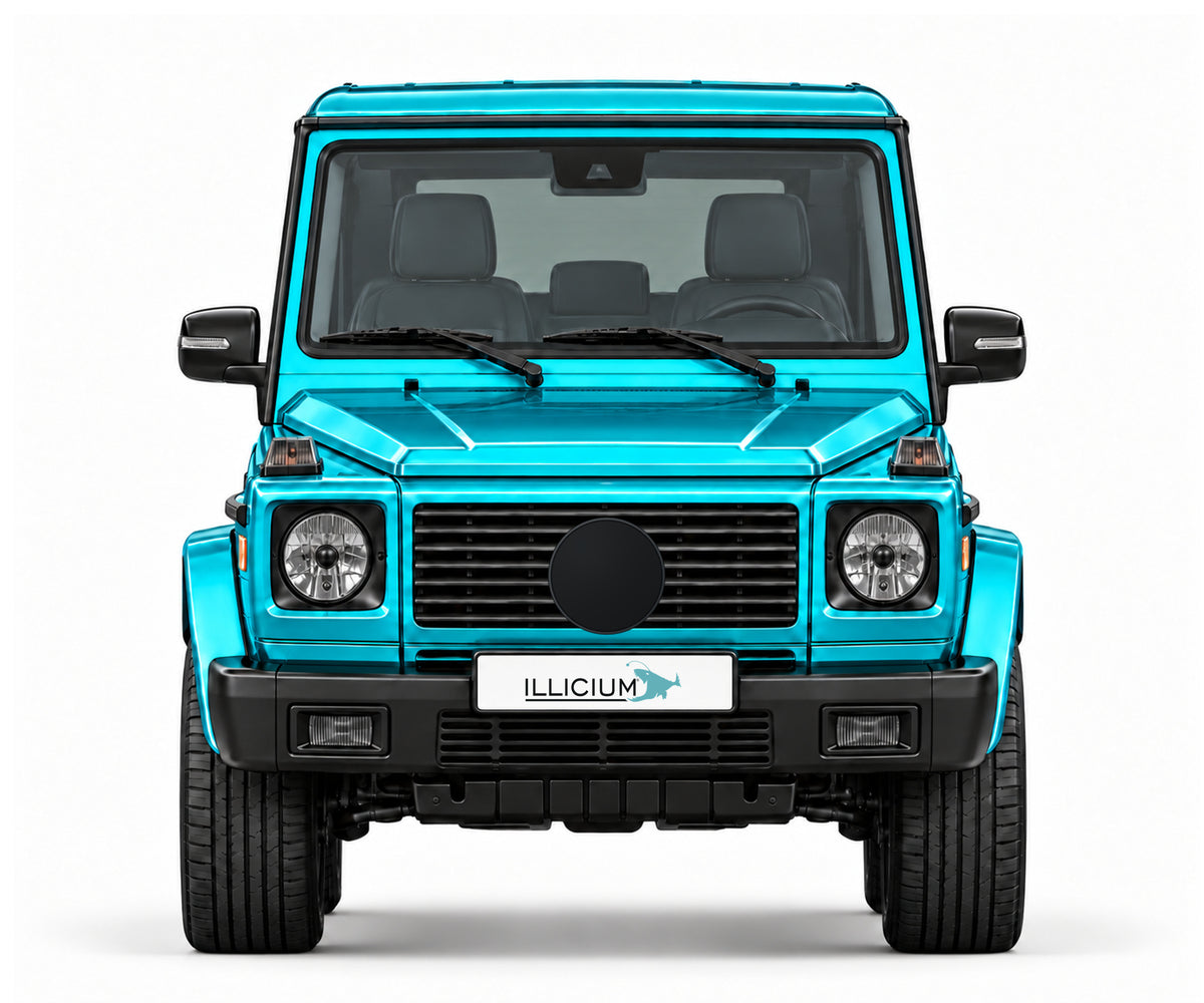 W463 · G55 AMG Kompressor · MY2005 – Fahrzeugillustration in Türkis Metallic, schwarze Anbauteile, neutrale Emblemform und ILLICIUM-Kennzeichen