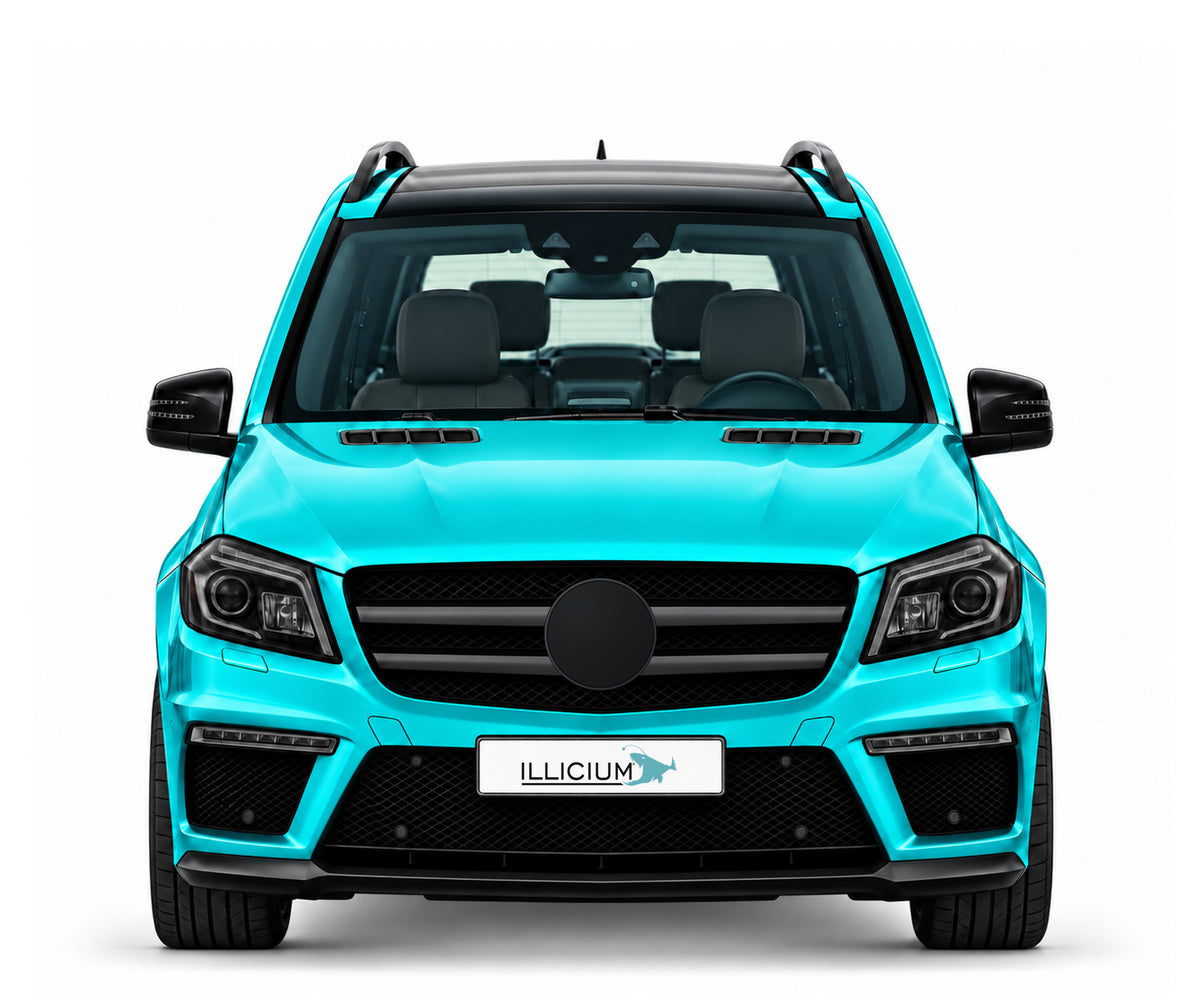 GL X166 · GL63 AMG · Vorfacelift – Fahrzeugillustration in Türkis Metallic, schwarze Anbauteile, neutrale Emblemform und ILLICIUM-Kennzeichen