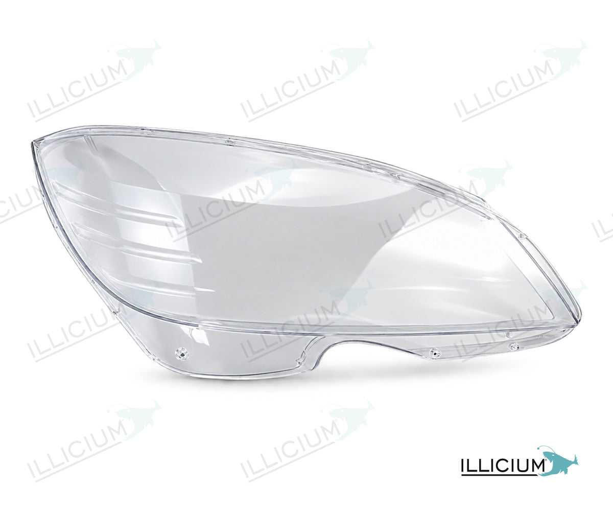 C-Klasse W204 · Vorfacelift – Scheinwerferglas rechts in Fahrtrichtung, Produktillustration mit ILLICIUM-Logo