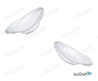 CLS C219 · konkrete Händlerausführung – Scheinwerferglas Paar, links und rechts in Fahrtrichtung, Produktillustration mit ILLICIUM-Logo