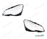 E-Klasse C207 · Facelift – Scheinwerferglas Paar, links und rechts in Fahrtrichtung, Produktillustration mit ILLICIUM-Logo