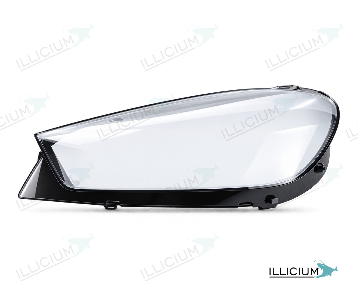 GLE V167 · Vorfacelift – Scheinwerferglas links in Fahrtrichtung, Produktillustration mit ILLICIUM-Logo