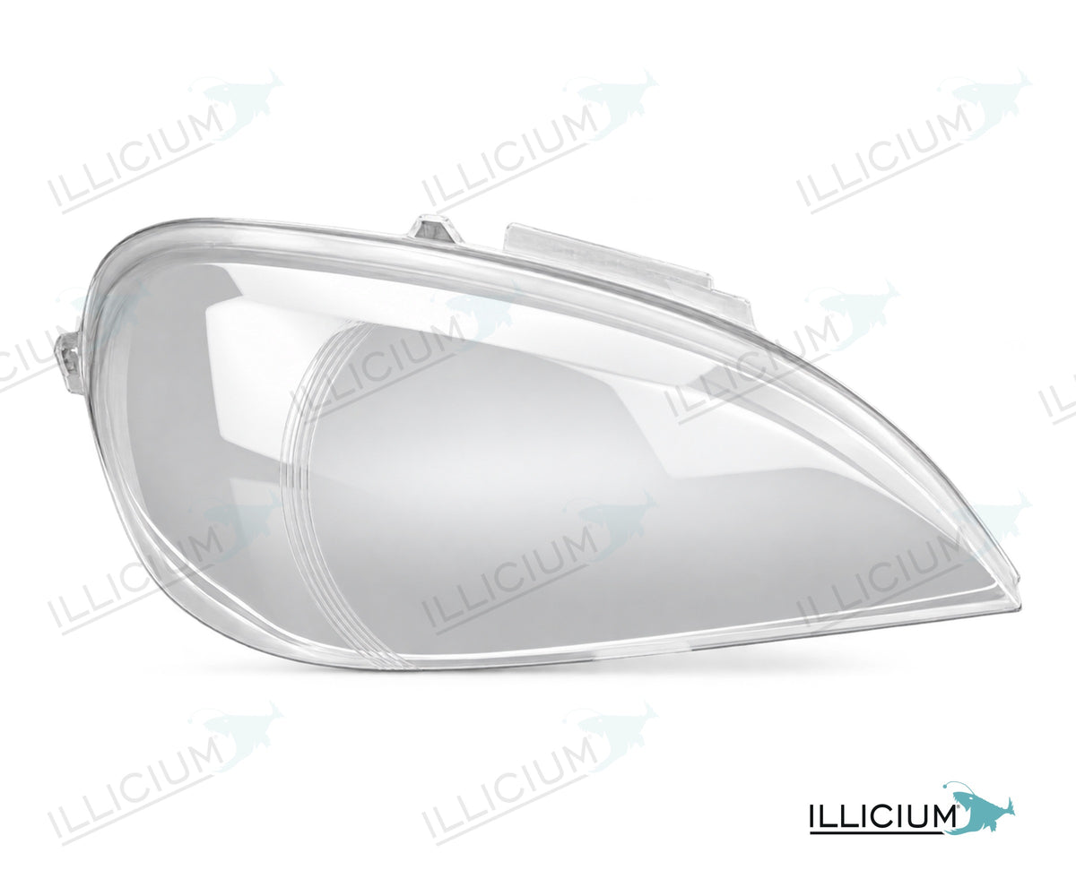 ML W163 · konkrete Händlerausführung – Scheinwerferglas rechts in Fahrtrichtung, Produktillustration mit ILLICIUM-Logo