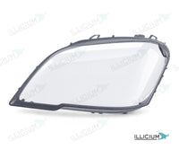 ML W164 · Facelift – Scheinwerferglas links in Fahrtrichtung, Produktillustration mit ILLICIUM-Logo