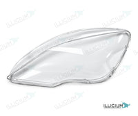 R-Klasse W251 · Facelift – Scheinwerferglas links in Fahrtrichtung, Produktillustration mit ILLICIUM-Logo