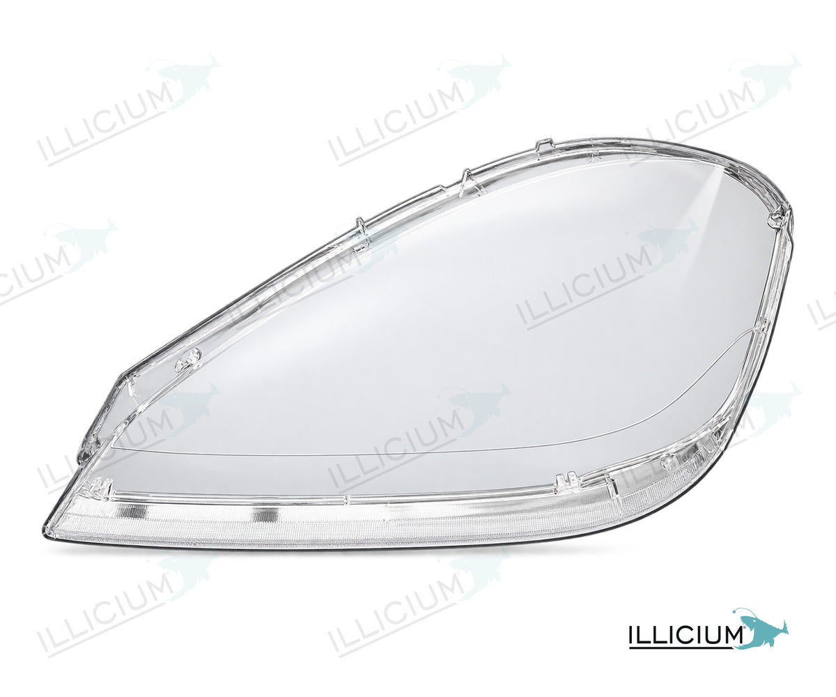 A-Klasse W169 · Händlerangabe 2009–2012 – Scheinwerferglas links in Fahrtrichtung, Produktillustration mit ILLICIUM-Logo