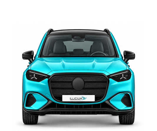 GLC elektrisch X540 · AMG Line · 2026 – Fahrzeugillustration in Türkis Metallic, schwarze Anbauteile, neutrale Emblemform und ILLICIUM-Kennzeichen