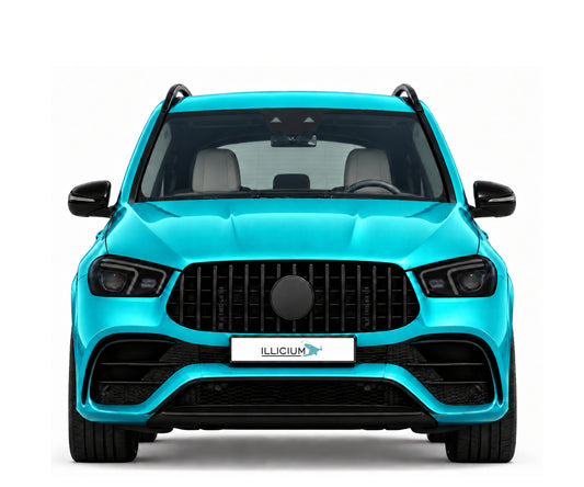 GLE V167 · AMG63S · Vorfacelift2019 – Fahrzeugillustration in Türkis Metallic, schwarze Anbauteile, neutrale Emblemform und ILLICIUM-Kennzeichen