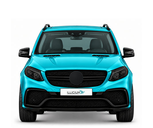 GLE W166 · AMG63S · 2015–2019 – Fahrzeugillustration in Türkis Metallic, schwarze Anbauteile, neutrale Emblemform und ILLICIUM-Kennzeichen