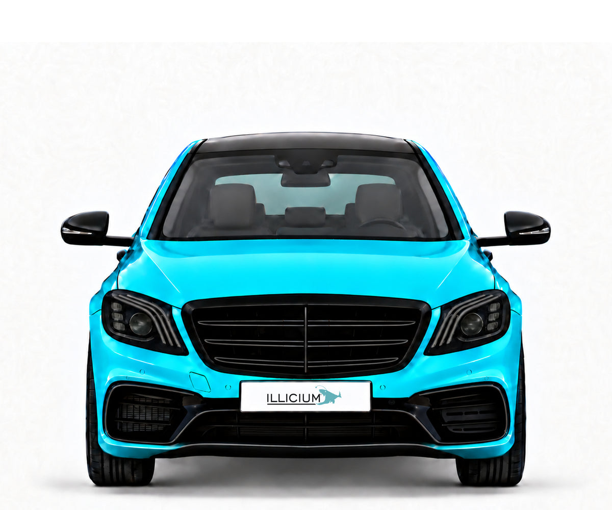 S-Klasse W222 · S63 AMG · Facelift2017 – Fahrzeugillustration in Türkis Metallic, schwarze Anbauteile, neutrale Emblemform und ILLICIUM-Kennzeichen