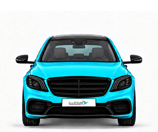 S-Klasse W222 · S63 AMG · Facelift2017 – Fahrzeugillustration in Türkis Metallic, schwarze Anbauteile, neutrale Emblemform und ILLICIUM-Kennzeichen