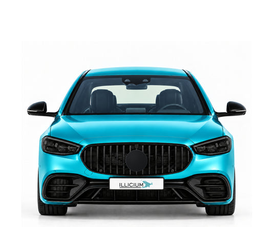 S-Klasse W223 · S63 E Performance · Vorfacelift2022 – Fahrzeugillustration in Türkis Metallic, schwarze Anbauteile, neutrale Emblemform und ILLICIUM-Kennzeichen
