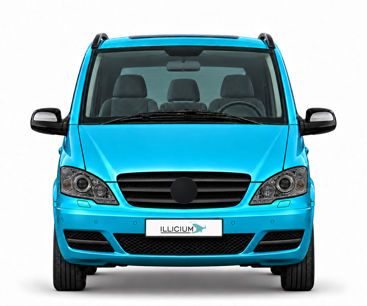 Vito/Viano W639 · Viano Avantgarde Edition125 · Facelift2011 – Fahrzeugillustration in Türkis Metallic, schwarze Anbauteile, neutrale Emblemform und ILLICIUM-Kennzeichen